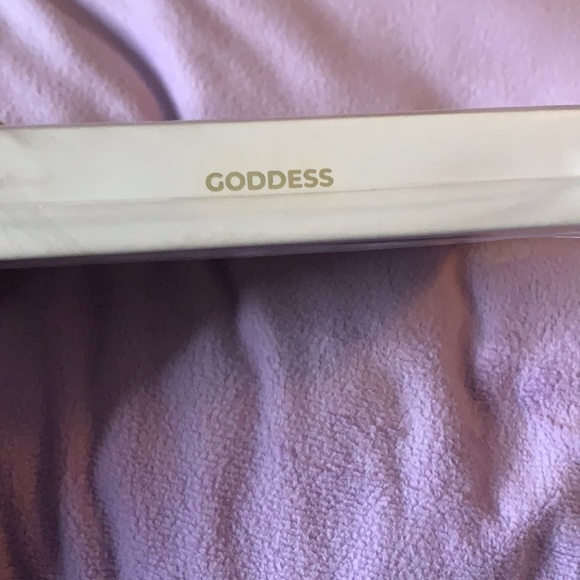 Lilly lashes in Goddess lite - Picture 2 of 3